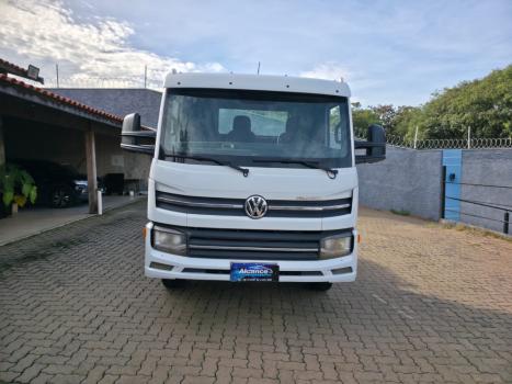 VOLKSWAGEN 13-180 DELIVERY 6X2, Foto 2