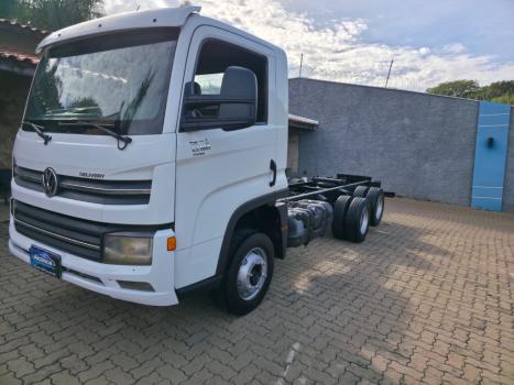 VOLKSWAGEN 13-180 DELIVERY 6X2, Foto 3