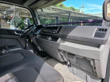 VOLKSWAGEN 13-180 DELIVERY 6X2, Foto 9