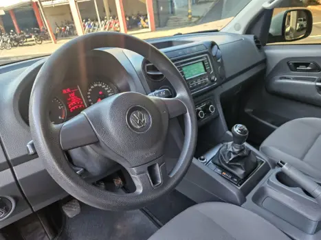 VOLKSWAGEN Amarok 2.0 16V 4X4 SE CABINE DUPLA TURBO INTERCOOLER, Foto 3 VOLKSWAGEN Amarok 2.0 16V 4X4 SE CABINE DUPLA TURBO INTERCOOLER, Foto 3