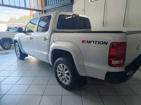 VOLKSWAGEN Amarok 2.0 16V 4X4 CABINE DUPLA TRENDLINE TURBO INTERCOOLER AUTOMÁTICO, Foto 2 VOLKSWAGEN Amarok 2.0 16V 4X4 CABINE DUPLA TRENDLINE TURBO INTERCOOLER AUTOMÁTICO, Foto 2
