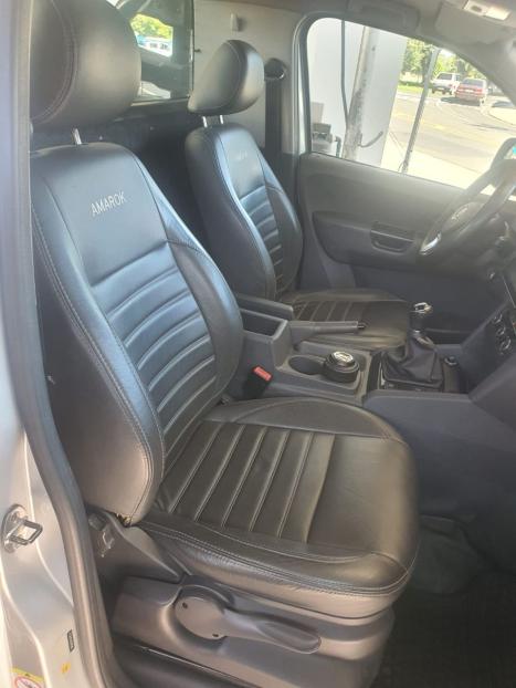 VOLKSWAGEN Amarok 2.0 16V 4X4 CABINE SIMPLES TURBO INTERCOOLER, Foto 9 VOLKSWAGEN Amarok 2.0 16V 4X4 CABINE SIMPLES TURBO INTERCOOLER, Foto 9