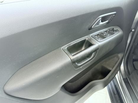 VOLKSWAGEN Amarok 2.0 16V 4X4 CABINE DUPLA COMFORTLINE TURBO INTERCOOLER AUTOMÁTICO, Foto 11 VOLKSWAGEN Amarok 2.0 16V 4X4 CABINE DUPLA COMFORTLINE TURBO INTERCOOLER AUTOMÁTICO, Foto 11