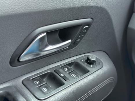 VOLKSWAGEN Amarok 2.0 16V 4X4 CABINE DUPLA  HIGHLINE TURBO INTERCOOLER, Foto 8 VOLKSWAGEN Amarok 2.0 16V 4X4 CABINE DUPLA  HIGHLINE TURBO INTERCOOLER, Foto 8