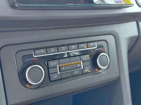 VOLKSWAGEN Amarok 2.0 16V 4X4 CABINE DUPLA  HIGHLINE TURBO INTERCOOLER, Foto 14 VOLKSWAGEN Amarok 2.0 16V 4X4 CABINE DUPLA  HIGHLINE TURBO INTERCOOLER, Foto 14