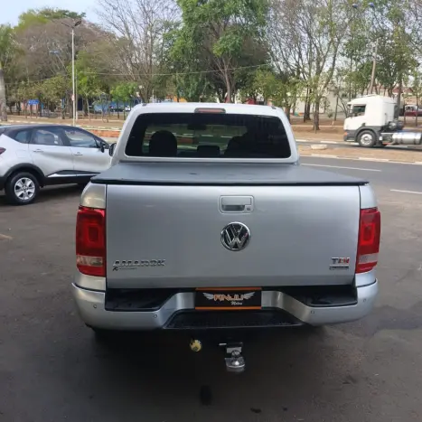 VOLKSWAGEN Amarok 2.0 16V 4X4 CABINE DUPLA TRENDLINE TURBO INTERCOOLER, Foto 5