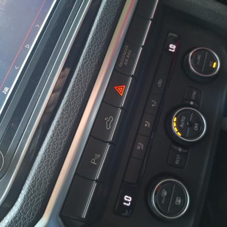 VOLKSWAGEN Amarok 3.0 V6 CABINE DUPLA HIGHLINE 4X4 TURBO INTERCOOLER AUTOMTICO, Foto 10