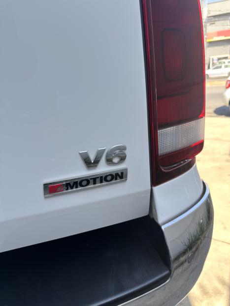 VOLKSWAGEN Amarok 3.0 V6 CABINE DUPLA HIGHLINE 4X4 TURBO INTERCOOLER AUTOMTICO, Foto 10
