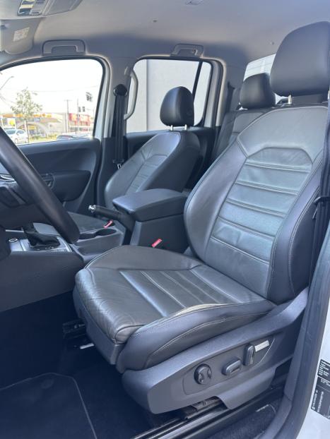 VOLKSWAGEN Amarok 3.0 V6 CABINE DUPLA HIGHLINE 4X4 TURBO INTERCOOLER AUTOMTICO, Foto 17