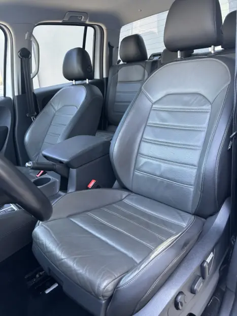 VOLKSWAGEN Amarok 3.0 V6 CABINE DUPLA HIGHLINE 4X4 TURBO INTERCOOLER AUTOMTICO, Foto 22