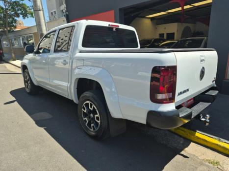 VOLKSWAGEN Amarok 3.0 V6 CABINE DUPLA CONFORT 4X4 TURBO INTERCOOLER AUTOMTICO, Foto 4