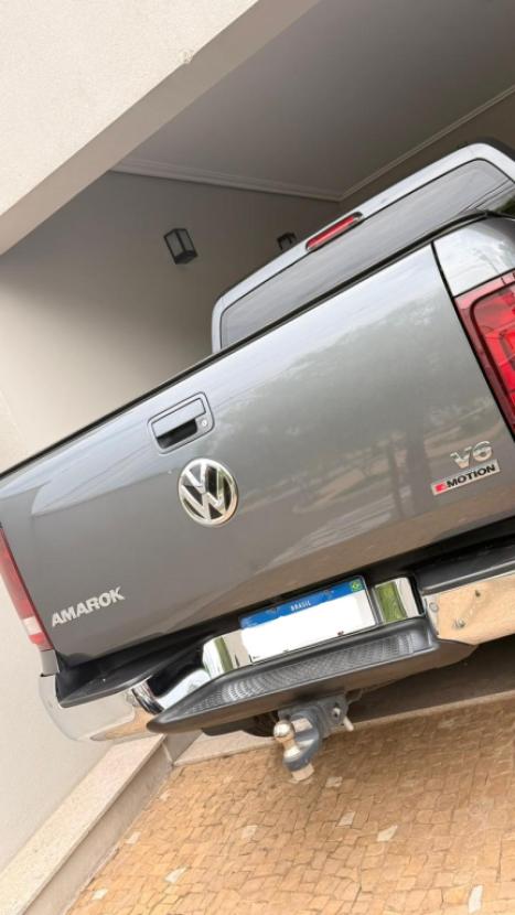 VOLKSWAGEN Amarok 3.0 V6 CABINE DUPLA HIGHLINE 4X4 TURBO INTERCOOLER AUTOMTICO, Foto 3