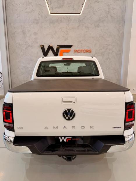 VOLKSWAGEN Amarok 3.0 V6 CABINE DUPLA HIGHLINE 4X4 TURBO INTERCOOLER AUTOMTICO, Foto 3