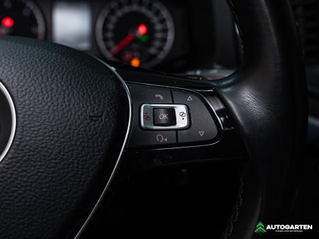 VOLKSWAGEN Amarok 3.0 V6 CABINE DUPLA HIGHLINE 4X4 TURBO INTERCOOLER AUTOMTICO, Foto 11