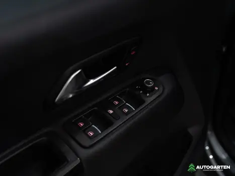 VOLKSWAGEN Amarok 3.0 V6 CABINE DUPLA HIGHLINE 4X4 TURBO INTERCOOLER AUTOMTICO, Foto 17