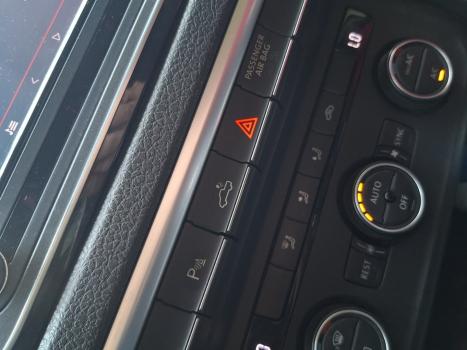 VOLKSWAGEN Amarok 3.0 V6 CABINE DUPLA HIGHLINE 4X4 TURBO INTERCOOLER AUTOM�TICO, Foto 10