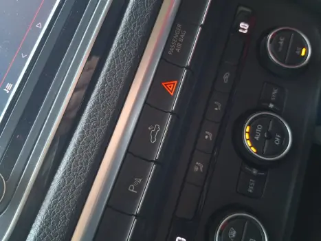 VOLKSWAGEN Amarok 3.0 V6 CABINE DUPLA HIGHLINE 4X4 TURBO INTERCOOLER AUTOM�TICO, Foto 10