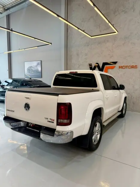 VOLKSWAGEN Amarok 3.0 V6 CABINE DUPLA HIGHLINE 4X4 TURBO INTERCOOLER AUTOM�TICO, Foto 6