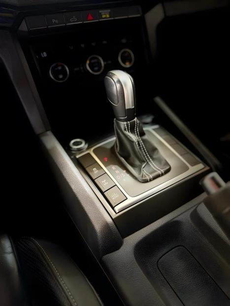 VOLKSWAGEN Amarok 3.0 V6 CABINE DUPLA HIGHLINE EXTREME 4X4 TURBO INTERCOOLER AUTOM�TICO, Foto 9