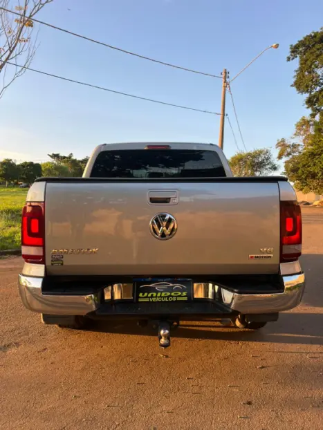 VOLKSWAGEN Amarok 3.0 V6 CABINE DUPLA HIGHLINE 4X4 TURBO INTERCOOLER AUTOM�TICO, Foto 5