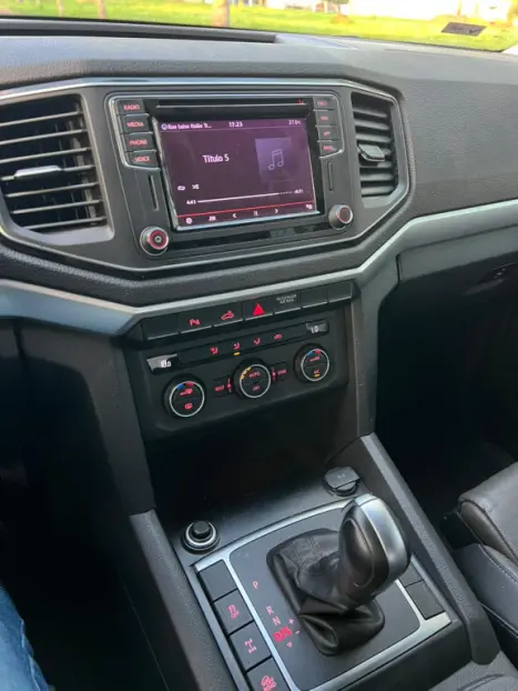VOLKSWAGEN Amarok 3.0 V6 CABINE DUPLA HIGHLINE 4X4 TURBO INTERCOOLER AUTOM�TICO, Foto 12