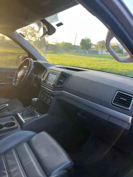 VOLKSWAGEN Amarok 3.0 V6 CABINE DUPLA HIGHLINE 4X4 TURBO INTERCOOLER AUTOM�TICO, Foto 14