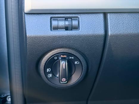 VOLKSWAGEN Amarok 3.0 V6 CABINE DUPLA HIGHLINE 4X4 TURBO INTERCOOLER AUTOM�TICO, Foto 22