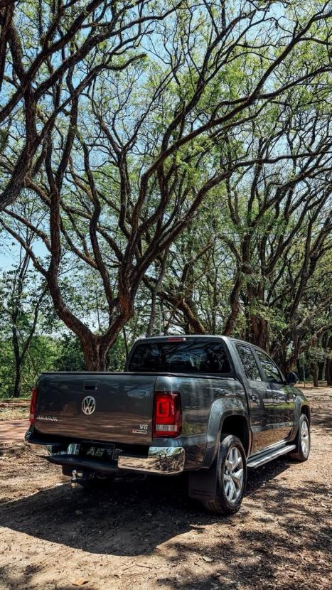 VOLKSWAGEN Amarok 3.0 V6 CABINE DUPLA HIGHLINE 4X4 TURBO INTERCOOLER AUTOMÁTICO, Foto 16