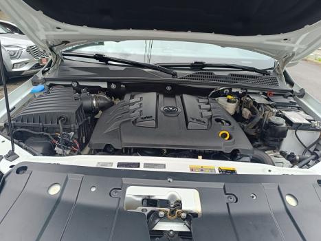 VOLKSWAGEN Amarok 3.0 V6 CABINE DUPLA HIGHLINE 4X4 TURBO INTERCOOLER AUTOMÁTICO, Foto 10