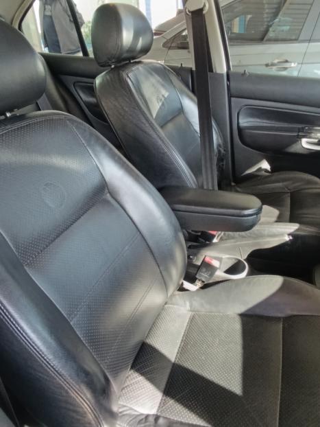 VOLKSWAGEN Bora 2.0 4P AUTOM�TICO, Foto 15