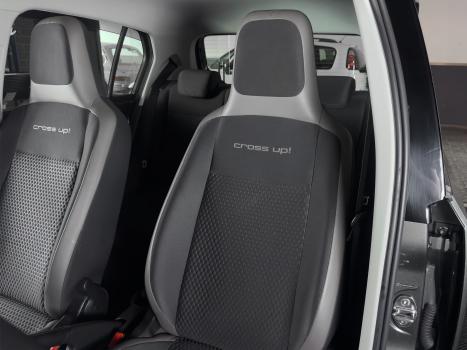 VOLKSWAGEN Cross UP 1.0 12V 4P FLEX I-MOTION AUTOMATIZADO, Foto 7