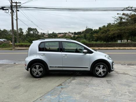 VOLKSWAGEN Cross UP 1.0 12V 4P TSI FLEX, Foto 4