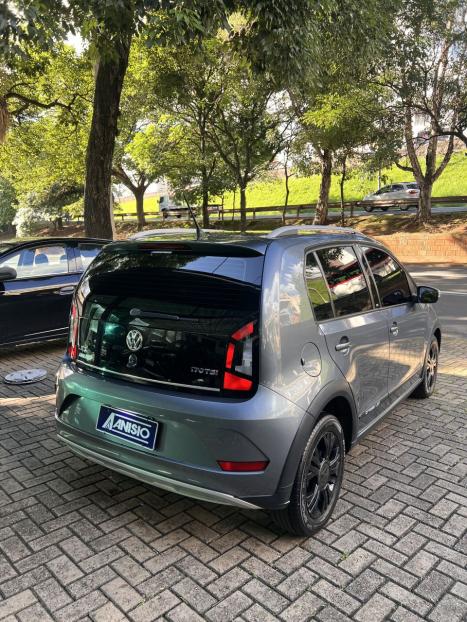VOLKSWAGEN Cross UP 1.0 12V 4P TSI FLEX, Foto 4
