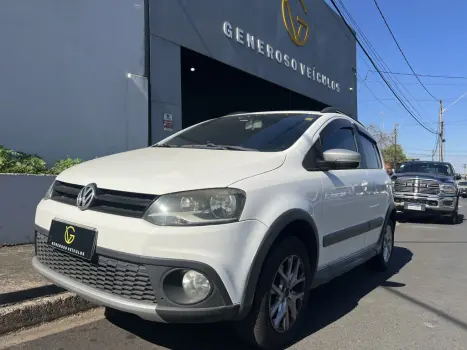 VOLKSWAGEN Crossfox 1.6 4P FLEX, Foto 2