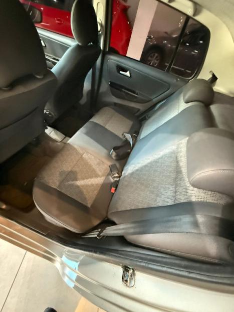 VOLKSWAGEN Fox 1.0 4P FLEX, Foto 10
