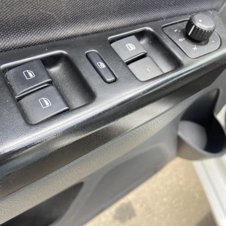 VOLKSWAGEN Fox 1.0 4P TREND FLEX, Foto 9