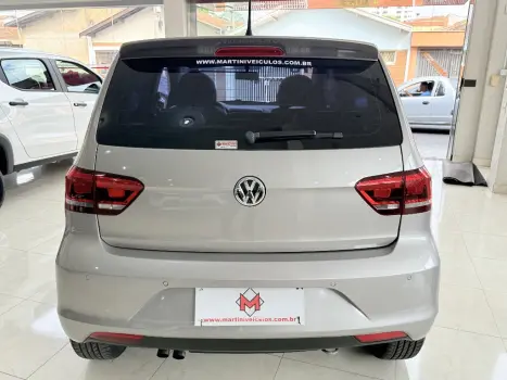 VOLKSWAGEN Fox 1.6 4P FLEX HIGHLINE I-MOTION AUTOMATIZADO, Foto 5 VOLKSWAGEN Fox 1.6 4P FLEX HIGHLINE I-MOTION AUTOMATIZADO, Foto 5
