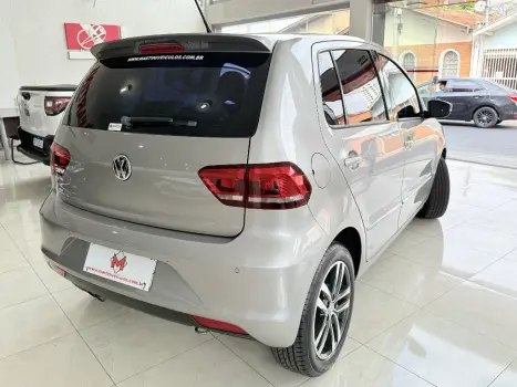 VOLKSWAGEN Fox 1.6 4P FLEX HIGHLINE I-MOTION AUTOMATIZADO, Foto 6 VOLKSWAGEN Fox 1.6 4P FLEX HIGHLINE I-MOTION AUTOMATIZADO, Foto 6