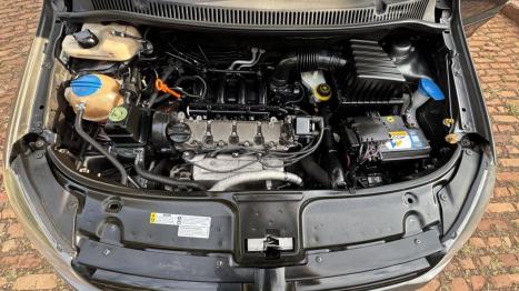 VOLKSWAGEN Fox 1.6 4P FLEX, Foto 11 VOLKSWAGEN Fox 1.6 4P FLEX, Foto 11