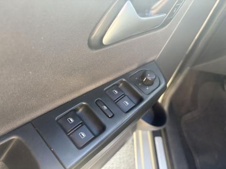 VOLKSWAGEN Fox 1.6 4P BLUEMOTION FLEX, Foto 9