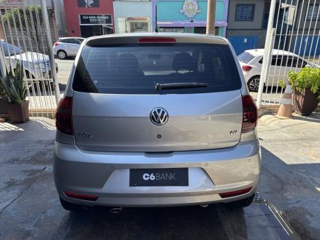 VOLKSWAGEN Fox 1.6 4P HIGHLINE FLEX, Foto 4