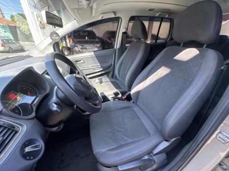 VOLKSWAGEN Fox 1.6 4P HIGHLINE FLEX, Foto 9