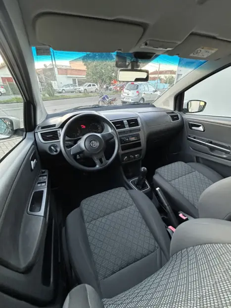 VOLKSWAGEN Fox 1.6 4P TREND FLEX, Foto 6