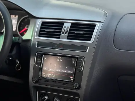 VOLKSWAGEN Fox 1.6 4P FLEX CONNECT I-MOTION AUTOMATIZADO, Foto 9