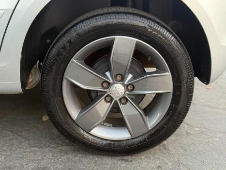 VOLKSWAGEN Fox 1.6 4P FLEX CONNECT I-MOTION AUTOMATIZADO, Foto 14
