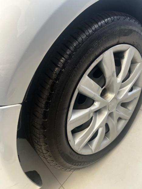 VOLKSWAGEN Fox 1.6 4P FLEX, Foto 10