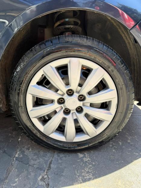 VOLKSWAGEN Fox 1.6 4P FLEX, Foto 13