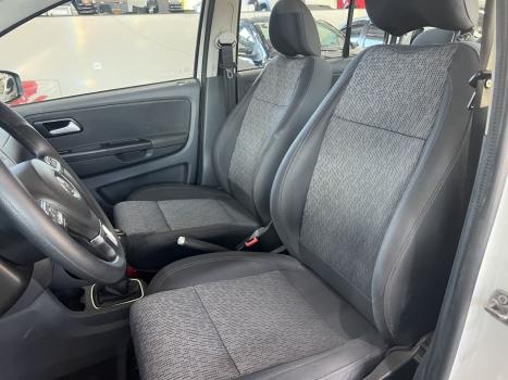 VOLKSWAGEN Fox 1.6 4P TREND FLEX, Foto 9