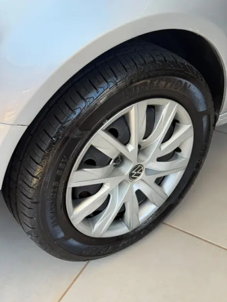 VOLKSWAGEN Fox 1.6 4P FLEX, Foto 5