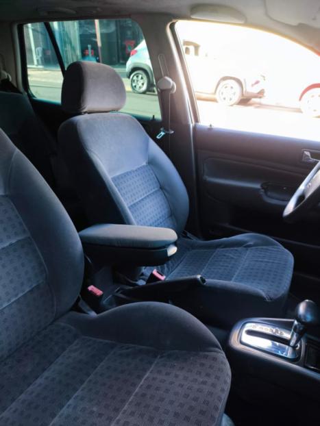 VOLKSWAGEN Golf 2.0 4P AUTOMÁTICO, Foto 6